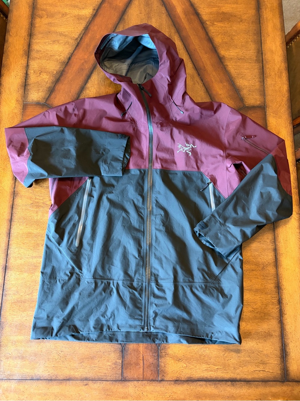 Arc'teryx Mens Rush Jacket Two-Tone Hooded Shell Jacket - Burgundy and Black